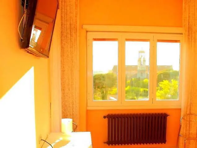 Hello Roma B&B 2*, Rome