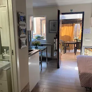 Appartamento Condotti, Roma