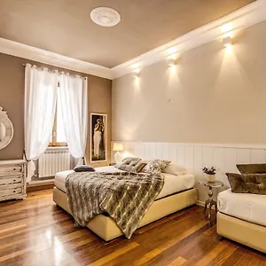 Casa vacanze Spanish Steps Miracle, Roma
